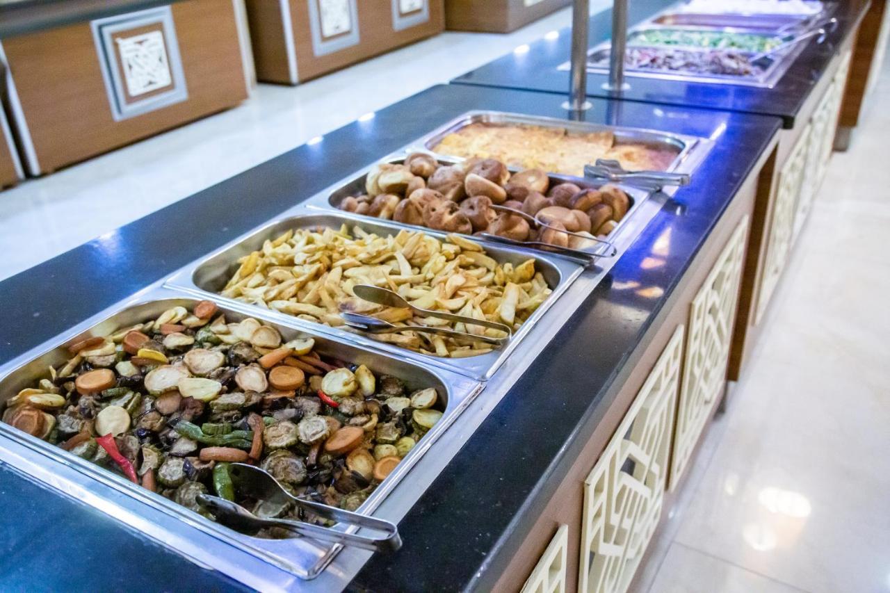 Spa Hotel Colossae Thermal Karahayit  Bagian luar foto A chafing dish buffet