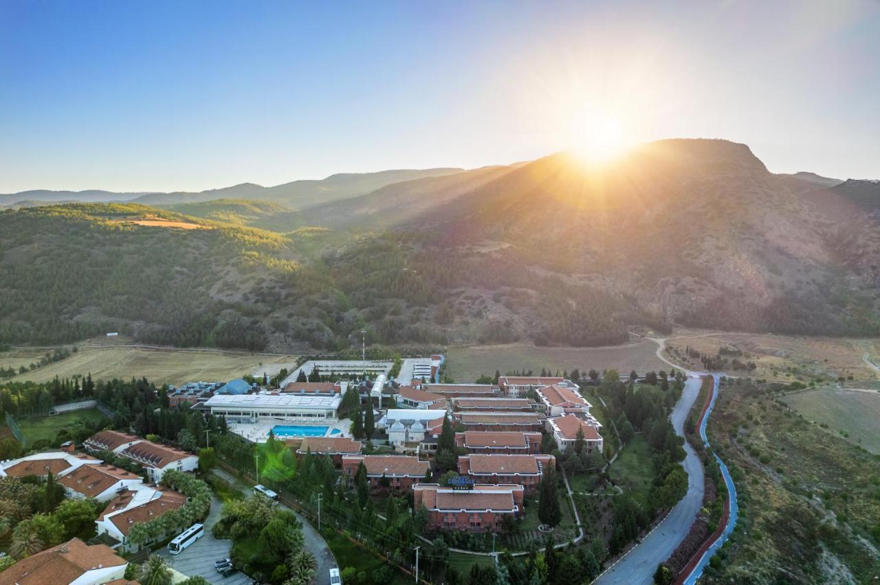 Spa Hotel Colossae Thermal Karahayit  Bagian luar foto Aerial view of the campus