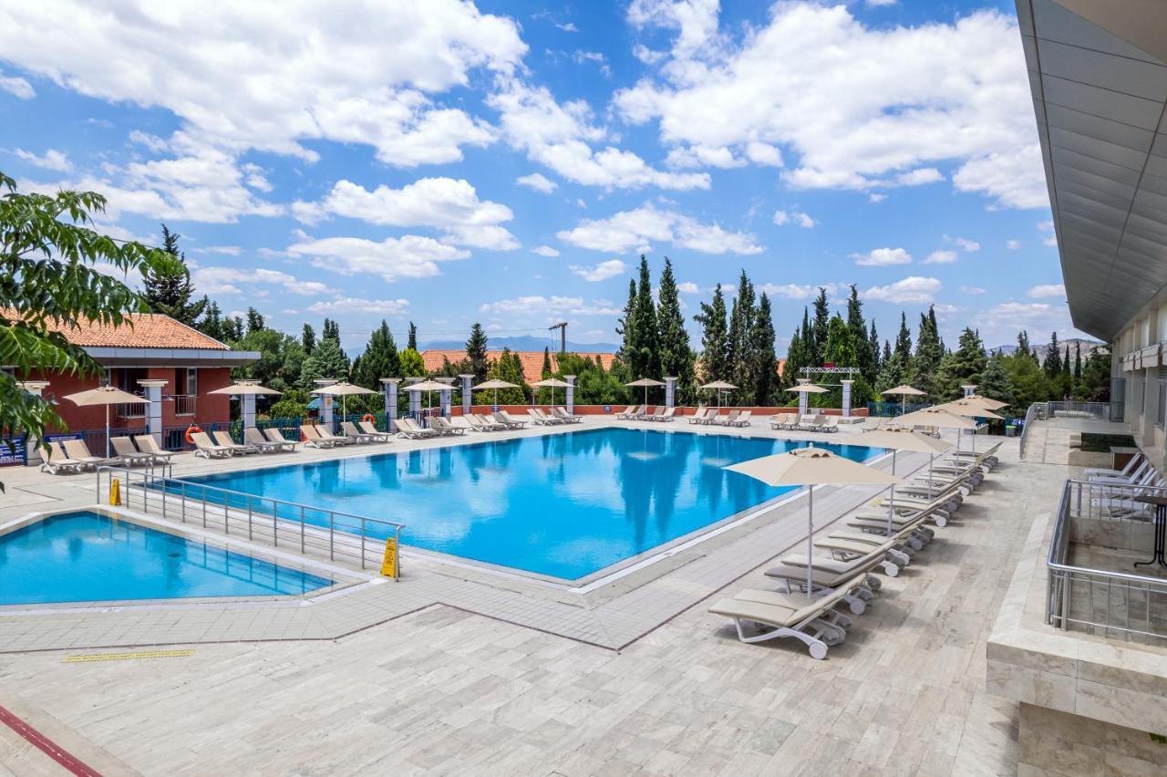 Spa Hotel Colossae Thermal Karahayit  Bagian luar foto The pool at the Athens Olympic Aquatic Centre