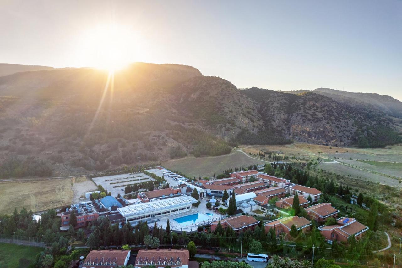 Spa Hotel Colossae Thermal Karahayit  Bagian luar foto Aerial view of the campus