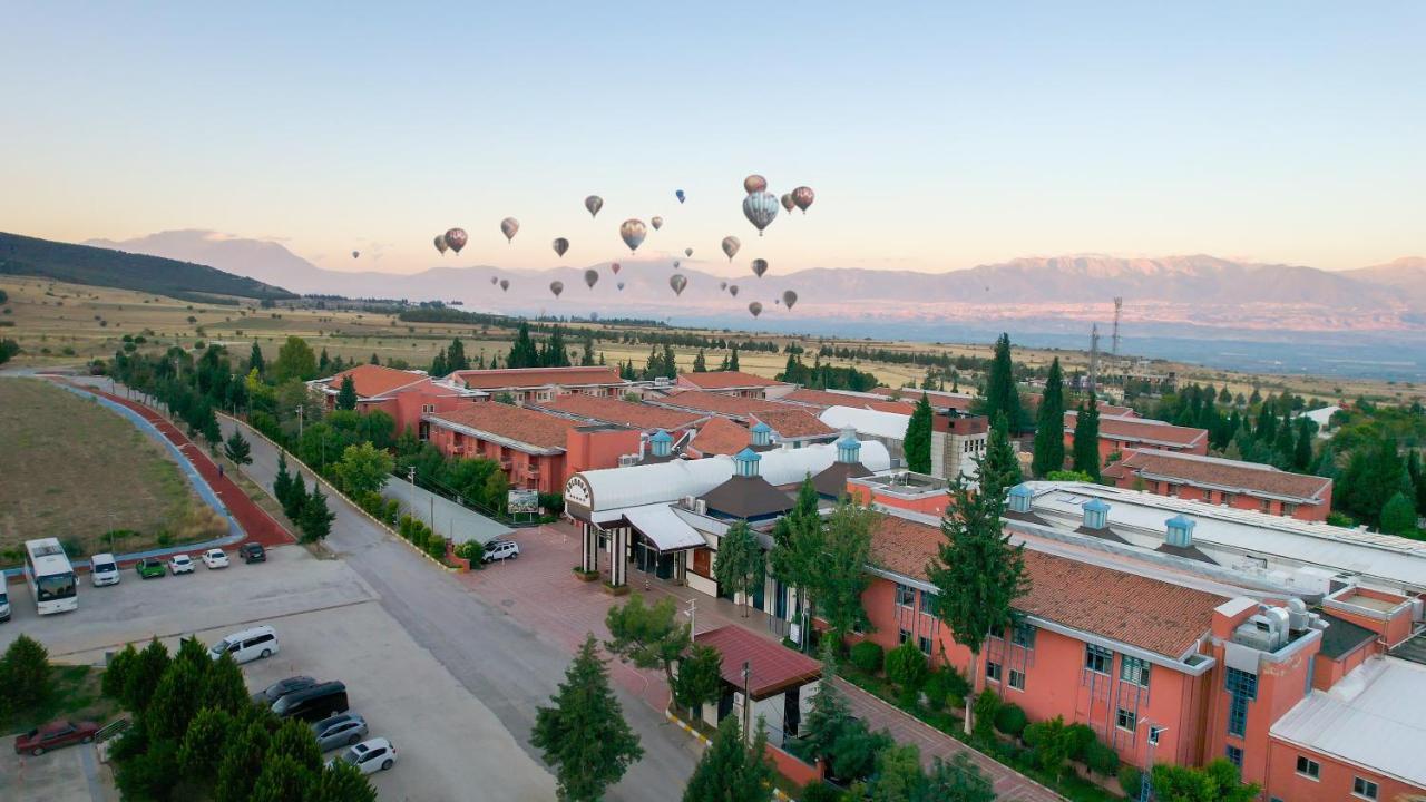 Spa Hotel Colossae Thermal Karahayit  Bagian luar foto Aerial view of the campus